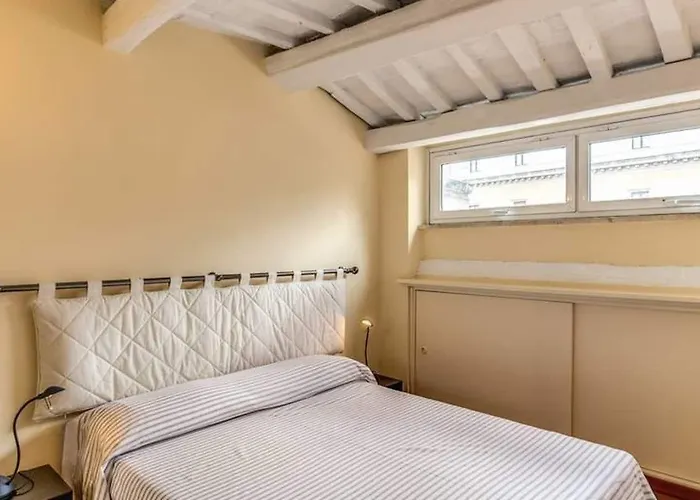 Trastevere Attic With Terrace Appartamento Roma